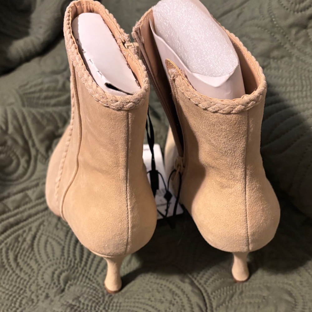 NWT Express Suede Braided Ankle Booties - Picture 4 of 6